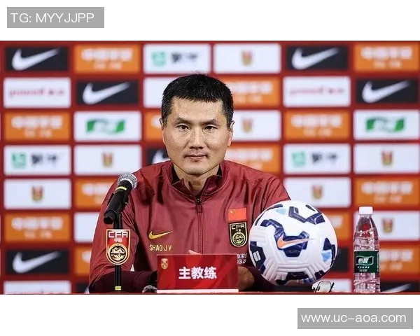 邵佳一寄语中国足球希望每位球迷都是教练目标直指世界杯之路